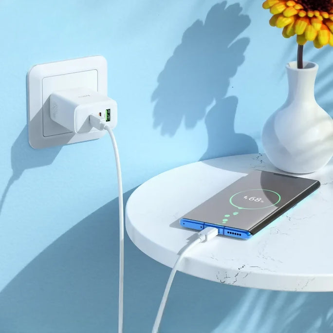 HOCO C126 Pure Power 40W 3 Port Fast Wall Charger 2C1A