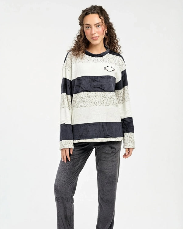 Sajiero Black And White Stripes Fleece Pajama Suit