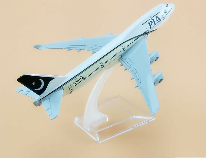 Airline Plane model Random design Airplane Commercial Random model