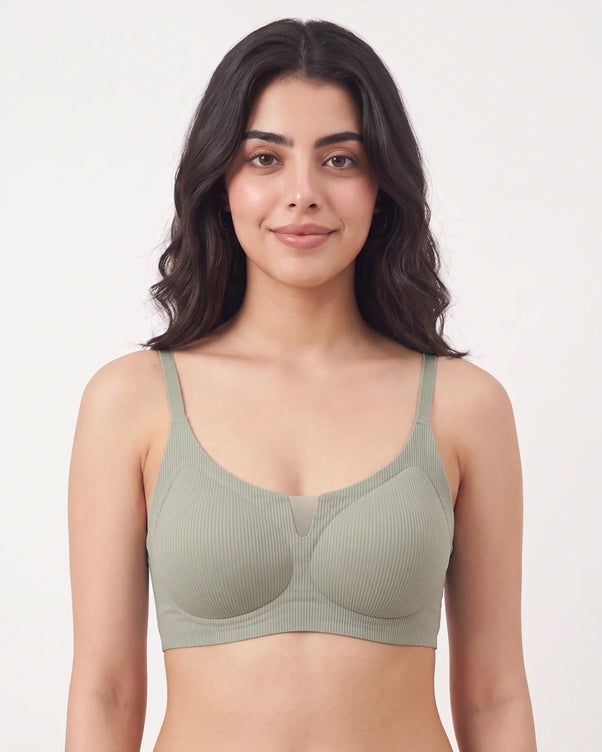 Sajiero Padded Seamless Curve Bra - Olive Green
