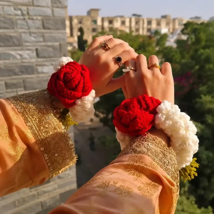 Handcrafted Crochet Gajra Rose Gajra