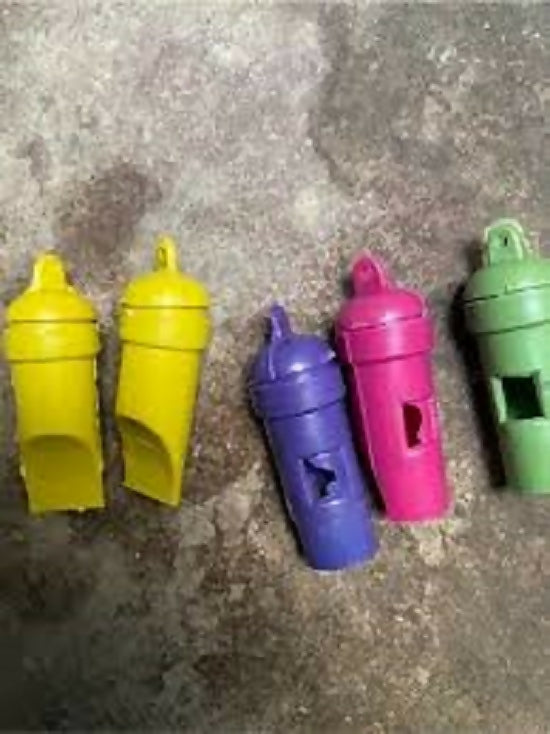 Mini local promotional market old playing 5 random packets kids children plastic siti toys