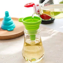 Silicone Oil Funnel Kitchen Liquid Oil Dispensing Tool (Random Color)