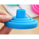 Silicone Oil Funnel Kitchen Liquid Oil Dispensing Tool (Random Color)