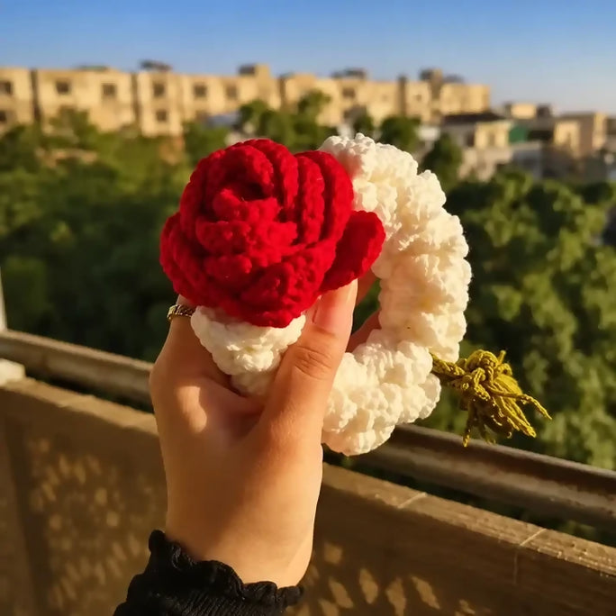 Handcrafted Crochet Gajra Rose Gajra