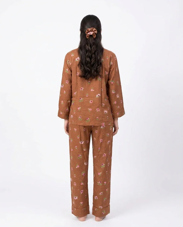 Sajiero Linen Pajama Suit - Mocha Flora