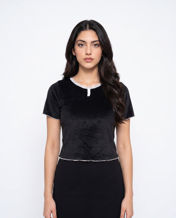 Sajiero Textured Velvet Crop Top - Classic Lounge