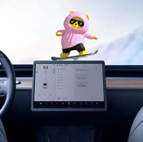 Cute Skateboard Bear Car Dashboard Ornament – Automatic Sliding Cartoon Bear Toy, Alloy PVC Car Decoration, Center Console Accessories for Cars