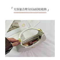 Elegant Moon Style Crescent Crossbody Bag for Women - Compact Leather Shoulder Handbag with Adjustable Long Strap