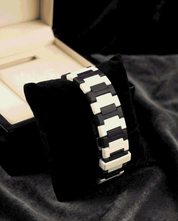 Original WHITE BLACK Arabic Aura Waterproof Wrist Watch: Trending Matte Finish Luxury Timepiece for Men & Boys special Premium Arabic Aura Watch 2026 watch: Luxury Minimalist Design with Butterfly Clasp & Fiber Chain for Men